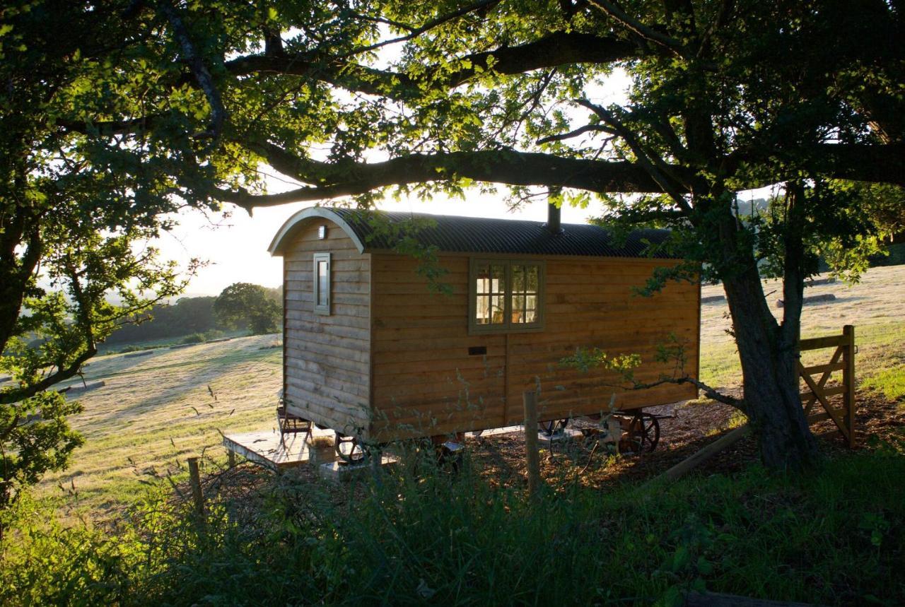 Tilbury Shepherd Huts With Hot Tubs Plus Holiday Cottages West Bagborough Exterior photo
