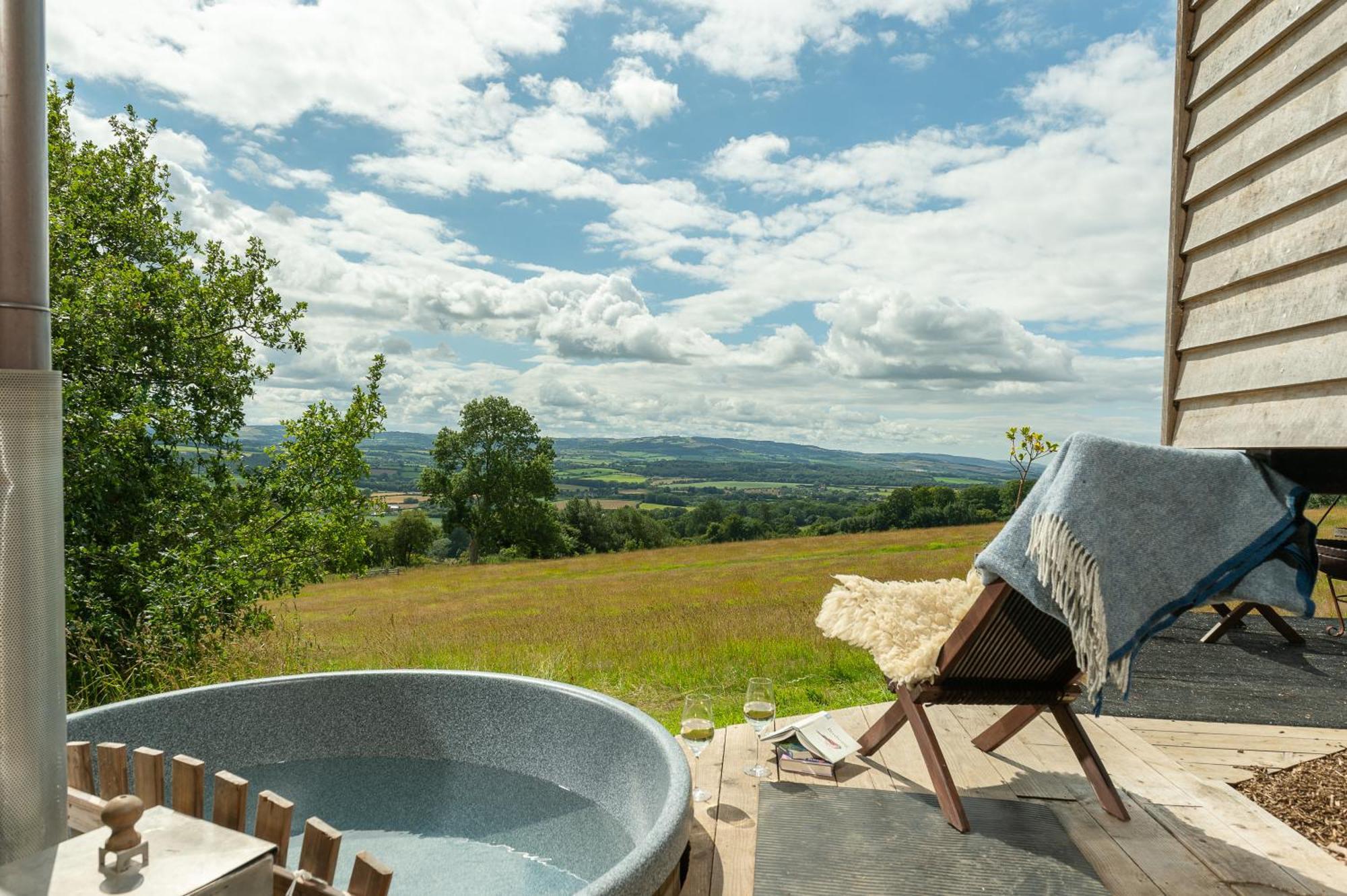 Tilbury Shepherd Huts With Hot Tubs Plus Holiday Cottages West Bagborough Exterior photo